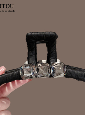 皮质高级感方形水钻大号抓夹女2025新款韩系后脑勺盘发鲨鱼夹发夹