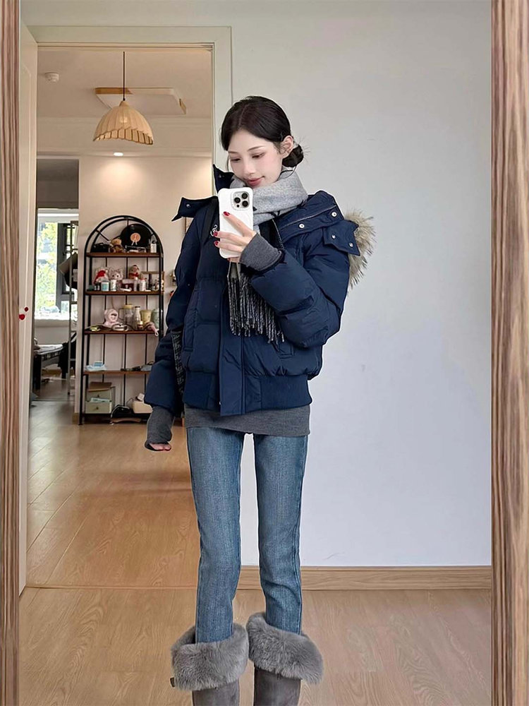 Navy Blue Women's New Winter Style, Thickened and Warm Short Padded Coat with Large Fur Hood for Petite Figures