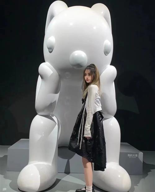玻璃钢雕塑定制卡通人物ip网红熊公仔动漫模型吉祥物大型美陈摆件