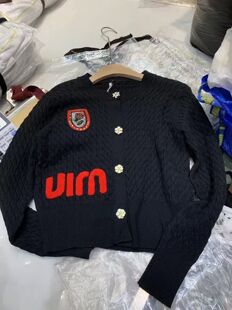 2026秋冬新款韩版宽松显瘦圆领单排扣针织开衫女百搭毛衣外套上衣