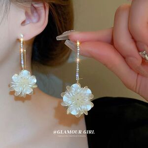 2PC Women's Fashion Trend DIY Pearl Petal Ball Earrings