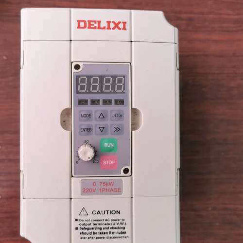 适用变频器I9100-SG0R75T2  0.75KW好议价