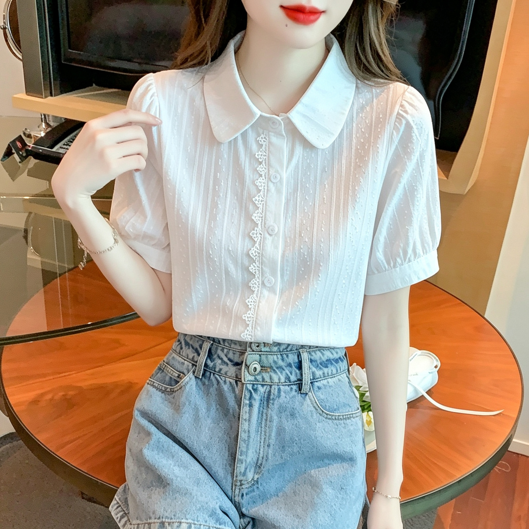 白色娃娃领泡泡袖蕾丝衬衫女设计感小众减龄职业上衣提花棉布小衫