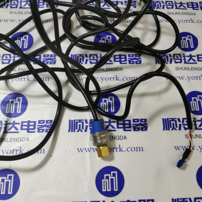 全新麦克维尔压力传感器 YCQB01L02  21606270140  E8121047
