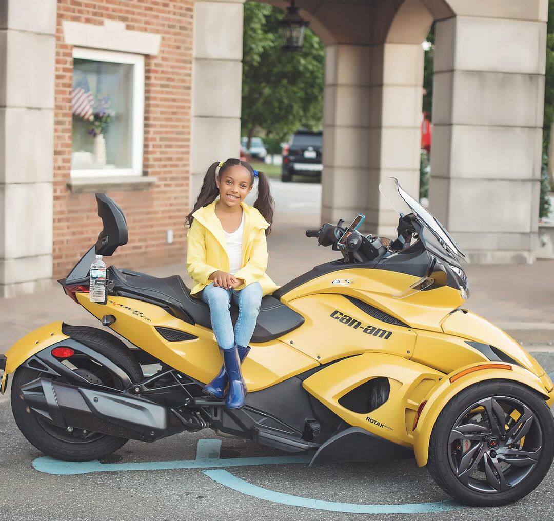 进口brp庞巴迪f3s倒三轮越野沙滩大排量重机金翼巡航踏板摩托车