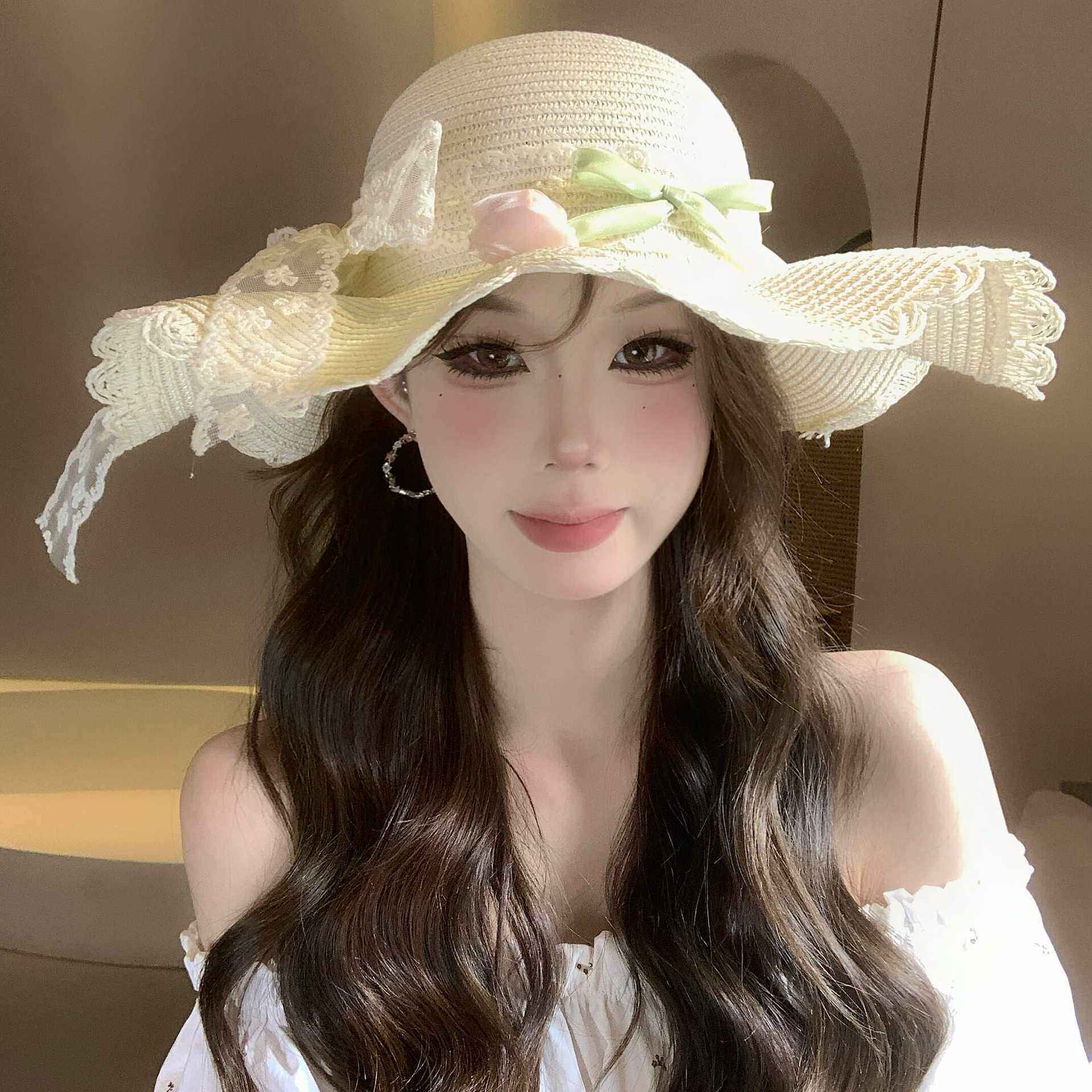 2026夏季花边草编帽草帽防紫外线防晒海边沙滩拍照网红少女大帽檐