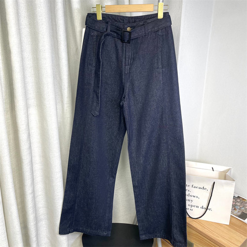 松驰慵懒感丹宁色宽松阔腿牛仔裤