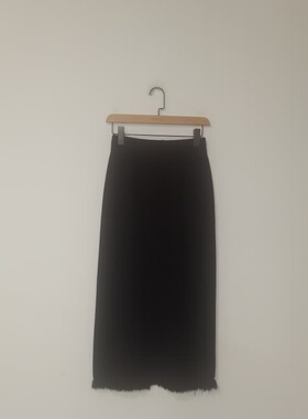 极简风黑色直筒半身裙女高腰气质减龄毛边设计ol风长裙1I832763X