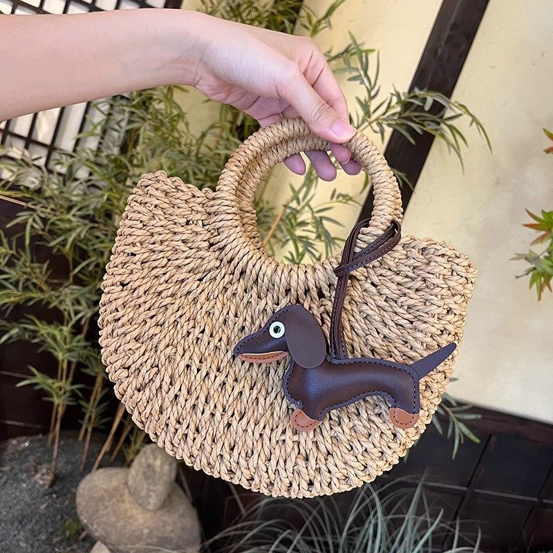 特价腊肠狗ins可爱挂饰小狗皮质高级包包挂件情侣配饰小众钥匙扣