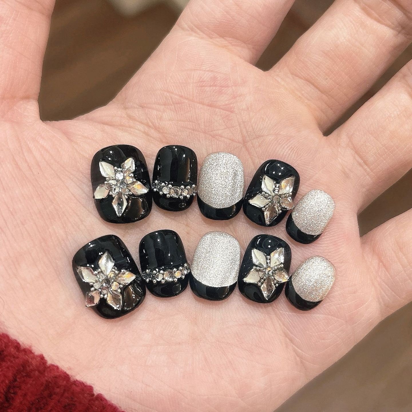 欧美穿戴甲黑色短款法式高级感女士甲片穿戴甲批发假指甲指甲贴片