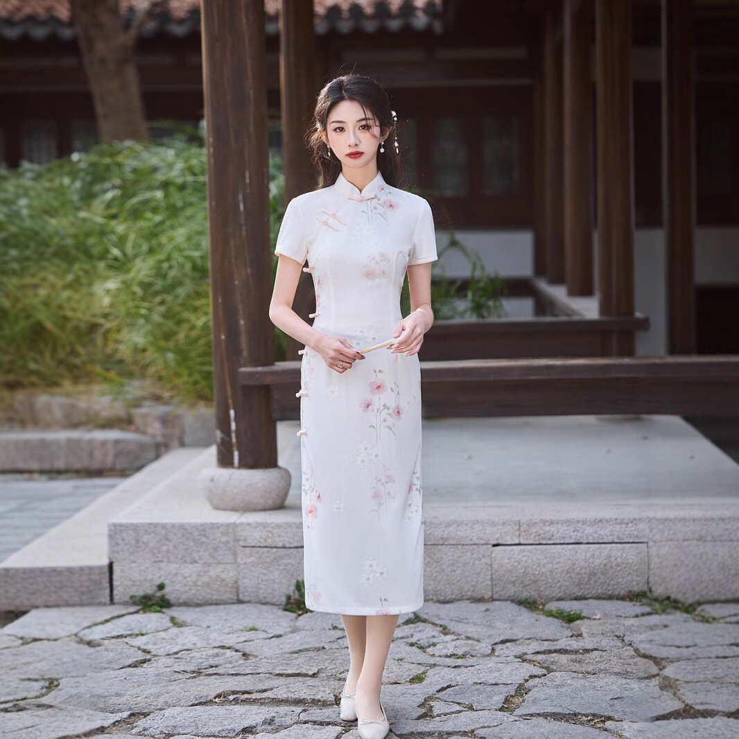 2025新款白色旗袍女新中式夏旗袍