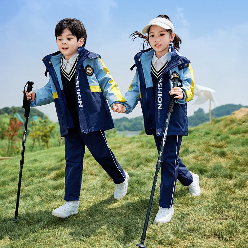 2026新款儿童冲锋衣三件套幼儿园园服可脱卸防风套装小学生校服冬