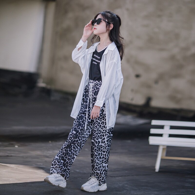 2026新款女童白色衬衫夏儿童中大童街舞垂感衬衣亲子薄款防晒衣潮