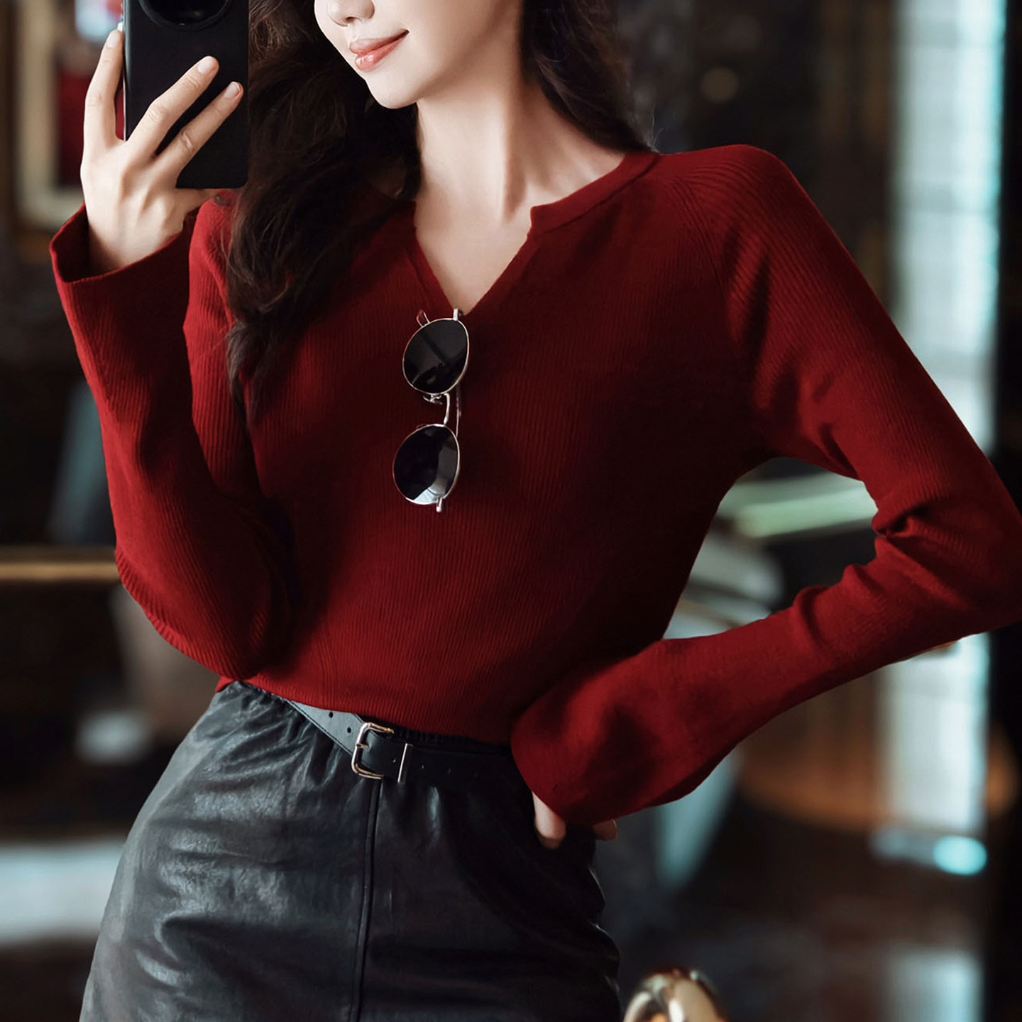 修身显瘦V领喇叭袖百搭打底衫