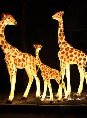 仿真长颈鹿玻璃钢雕塑户外大型发光假动物模型幼儿园装饰落地摆件