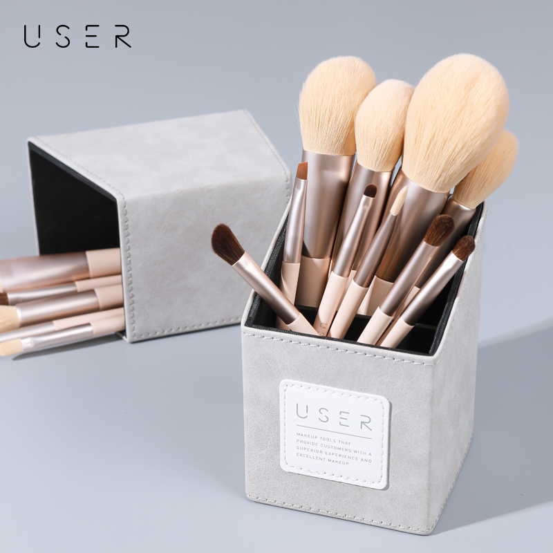 磁吸化妆刷收纳筒羊巴革两用