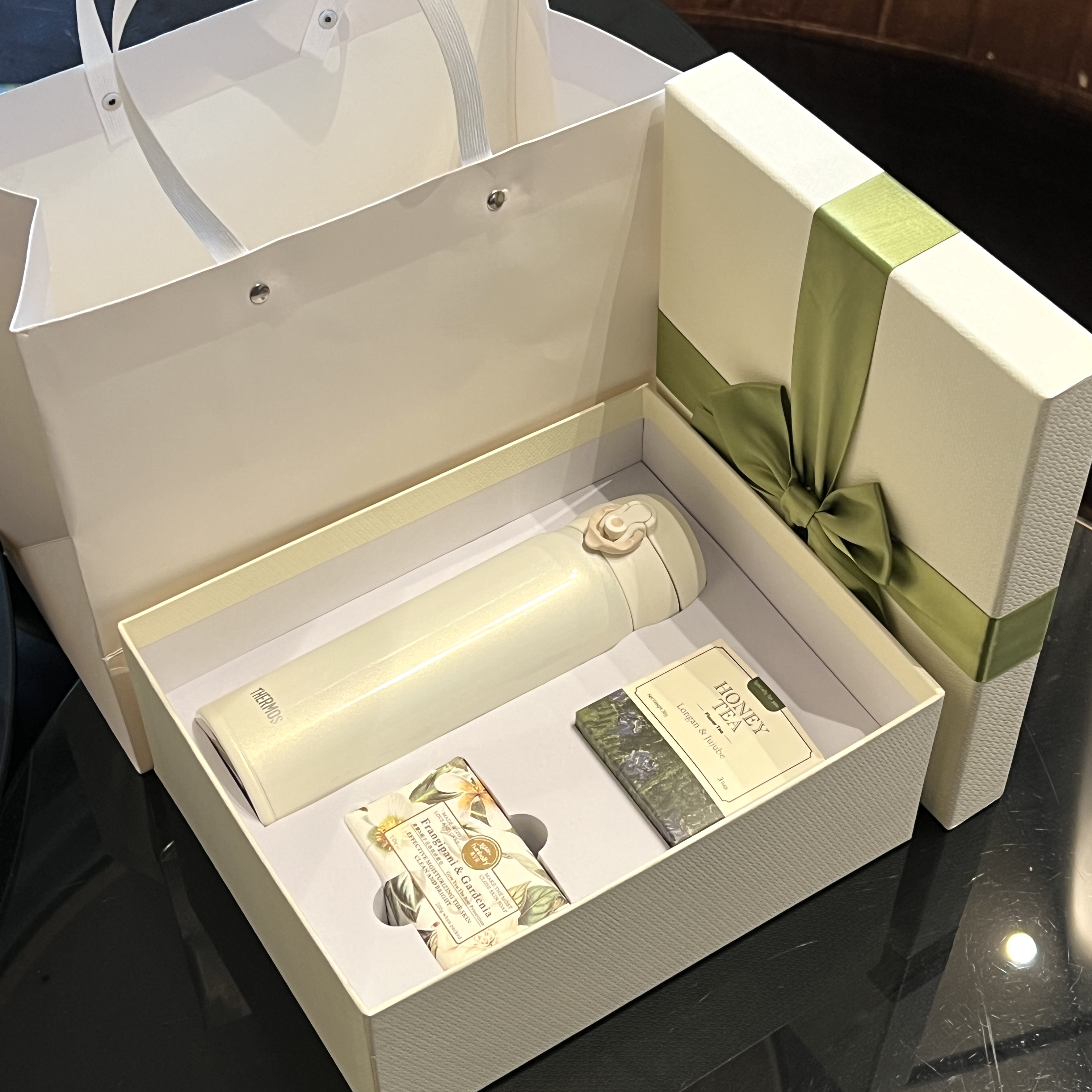 星巴克膳魔师杯子礼盒圣诞节保温杯弹盖水杯咖啡杯纪念日伴手礼