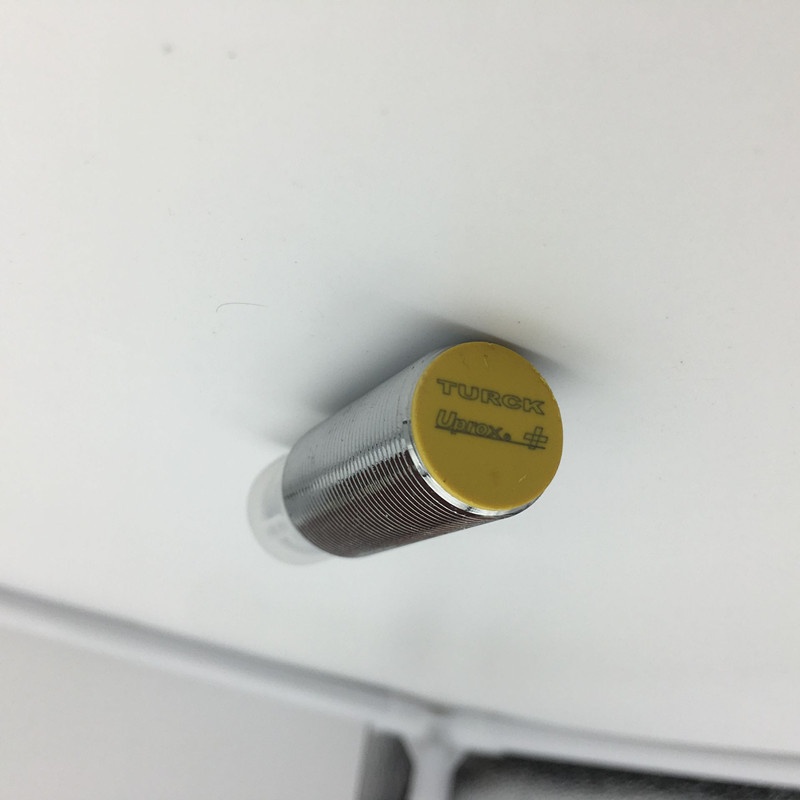 电感式接近开关NI15-M30-AN6X-H1141传感器 感应开关