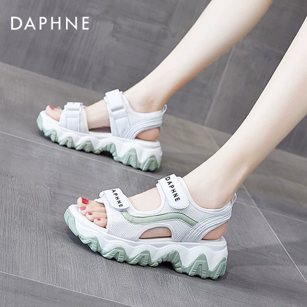 Товары от 达芙妮亿俏专卖店