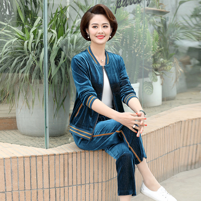 中老年女装秋装春秋外套女中年妈妈装金丝绒运动套装2020新款洋气
