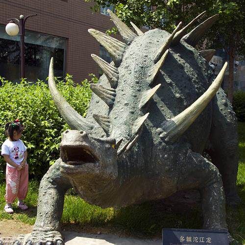 大型电动仿真三角龙机器模型商场游乐园户外厂家直销互动娱乐摆件