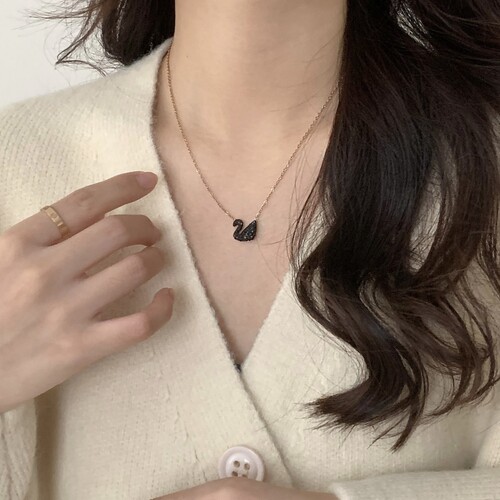 经典简约黑天鹅项链女玫瑰金色