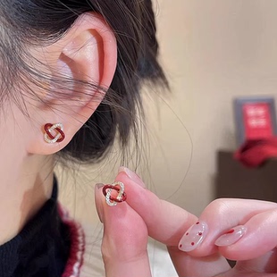 s925银针红色环绕同心结耳钉轻奢小众设计感闪钻耳环精致小巧耳饰