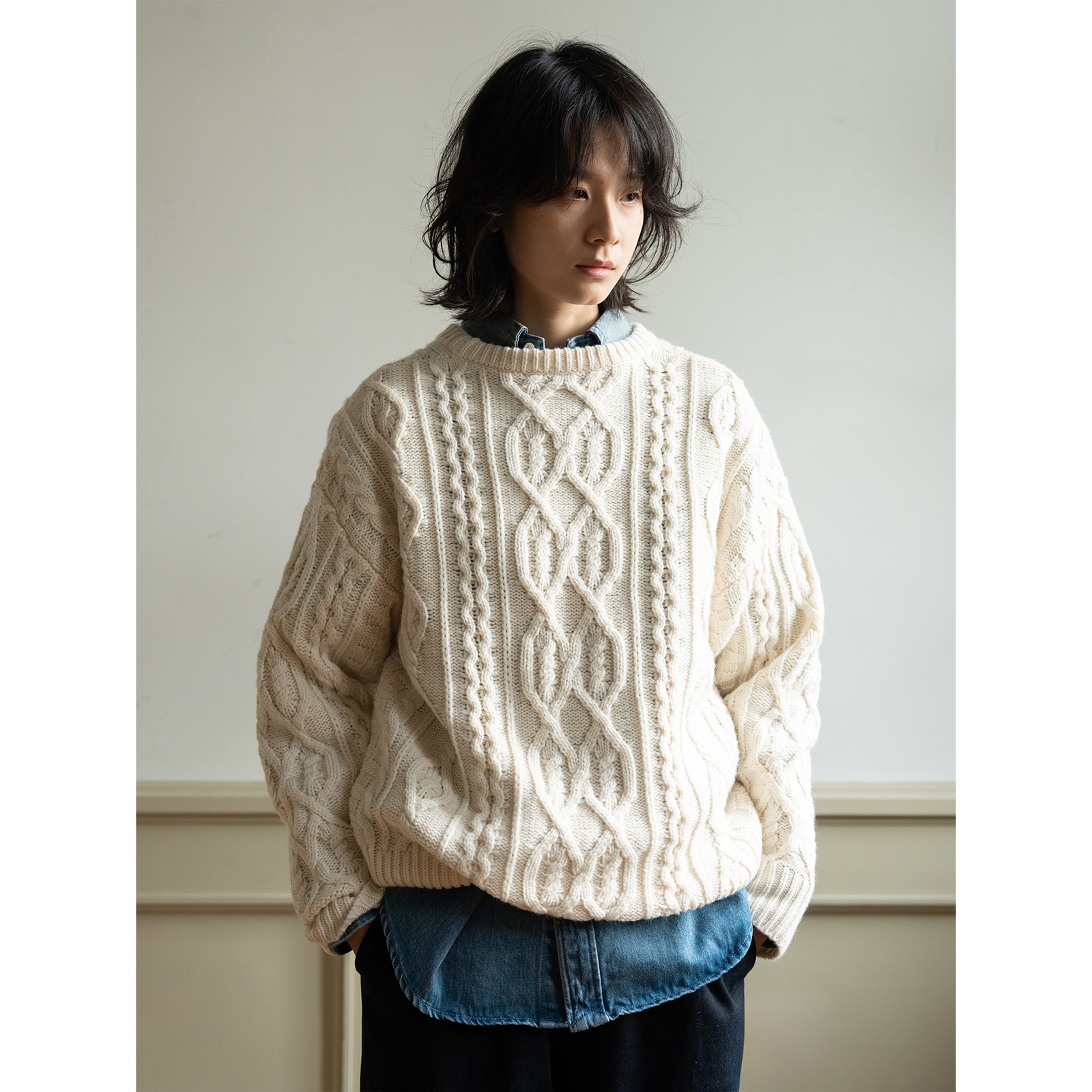 WHIMIN羊毛混纺圆领绞花毛衣