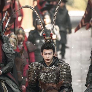 cosplay羽毛座张凌赫逐玉头饰同款翎子座谢征武安侯头冠铠甲头饰