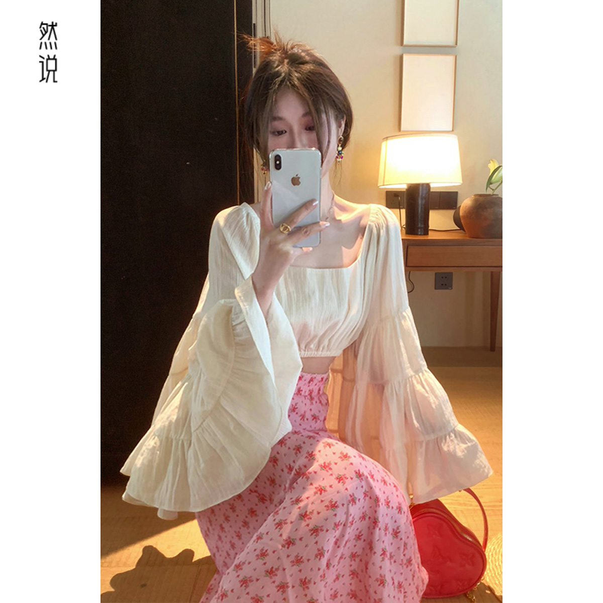 短款上衣喇叭袖衬衫设计感