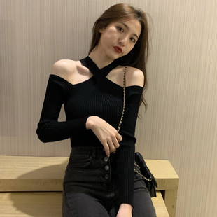 初秋女装2026新款性感挂脖露肩上衣设计感小众打底衫内搭针织毛衣