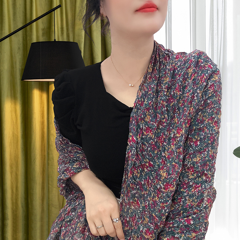 唯莎伦四季压皱森系女深色围巾