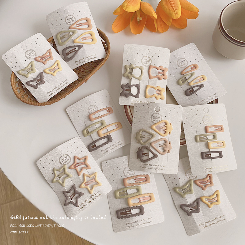 奶咖色星星小发夹!girlfriend