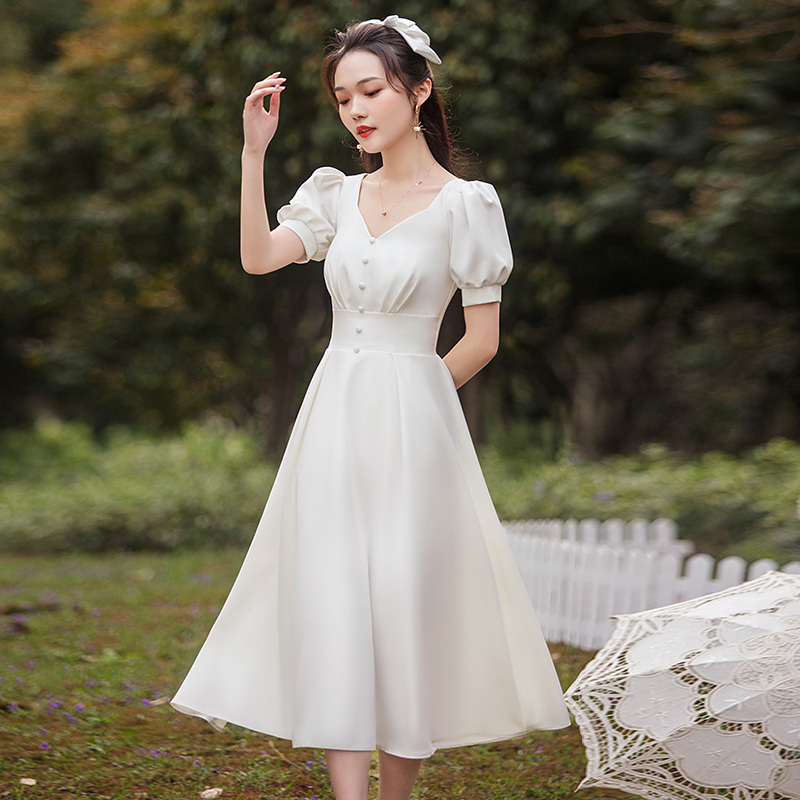 法式轻婚纱日常可穿轻奢气质小众高端缎面小个子礼服领证夏连衣裙