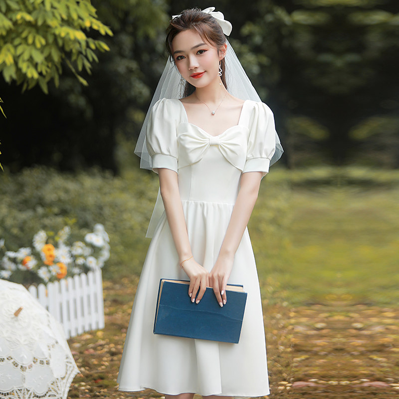 领证小白裙个子夏法式登记显瘦平时可穿缎面礼服轻婚纱订婚连衣裙