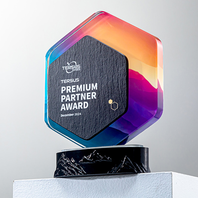 高端六边形渐变色水晶奖杯定制