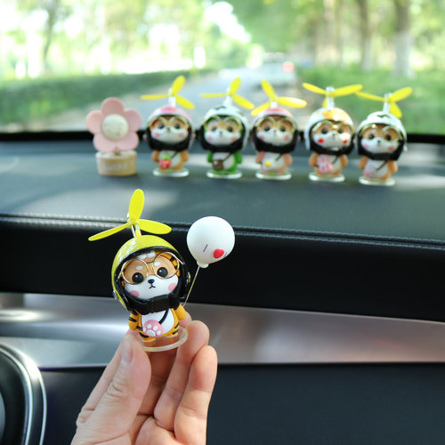 创意汽车摆件可爱柴犬卡通车载装饰车内中控摆台车上用品女神网红