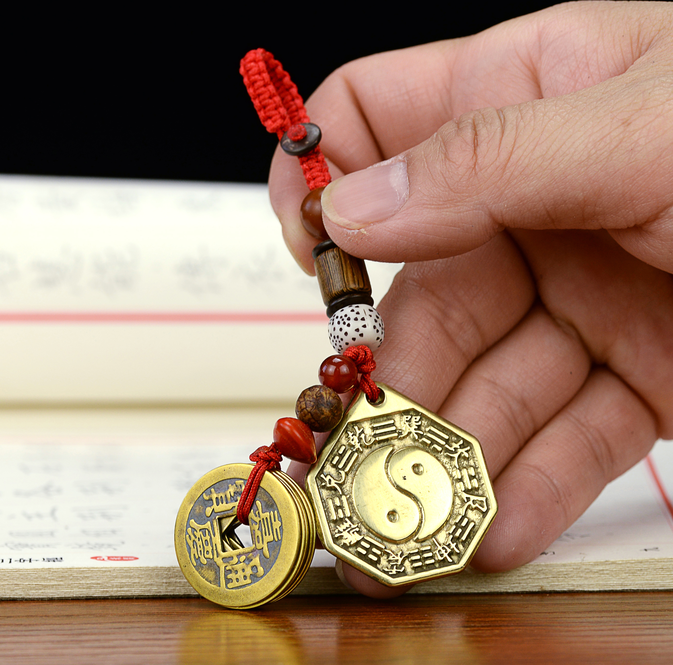 黄铜铸造太极八卦镜仿古五帝钱铜钱钥匙扣钥匙圈挂件随身携带凸镜