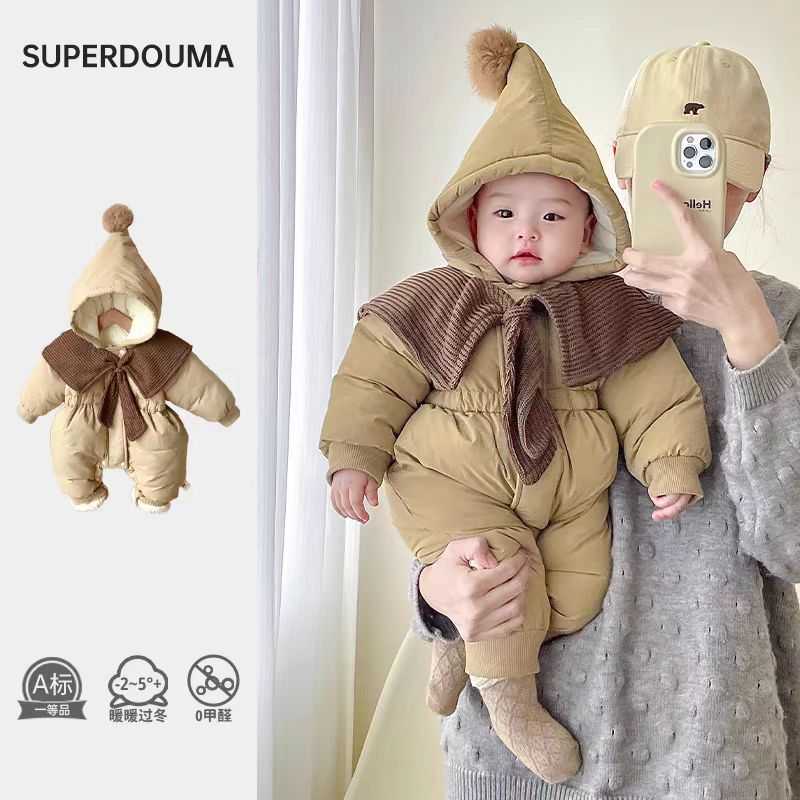 婴儿冬款连体衣加绒连帽哈衣女宝