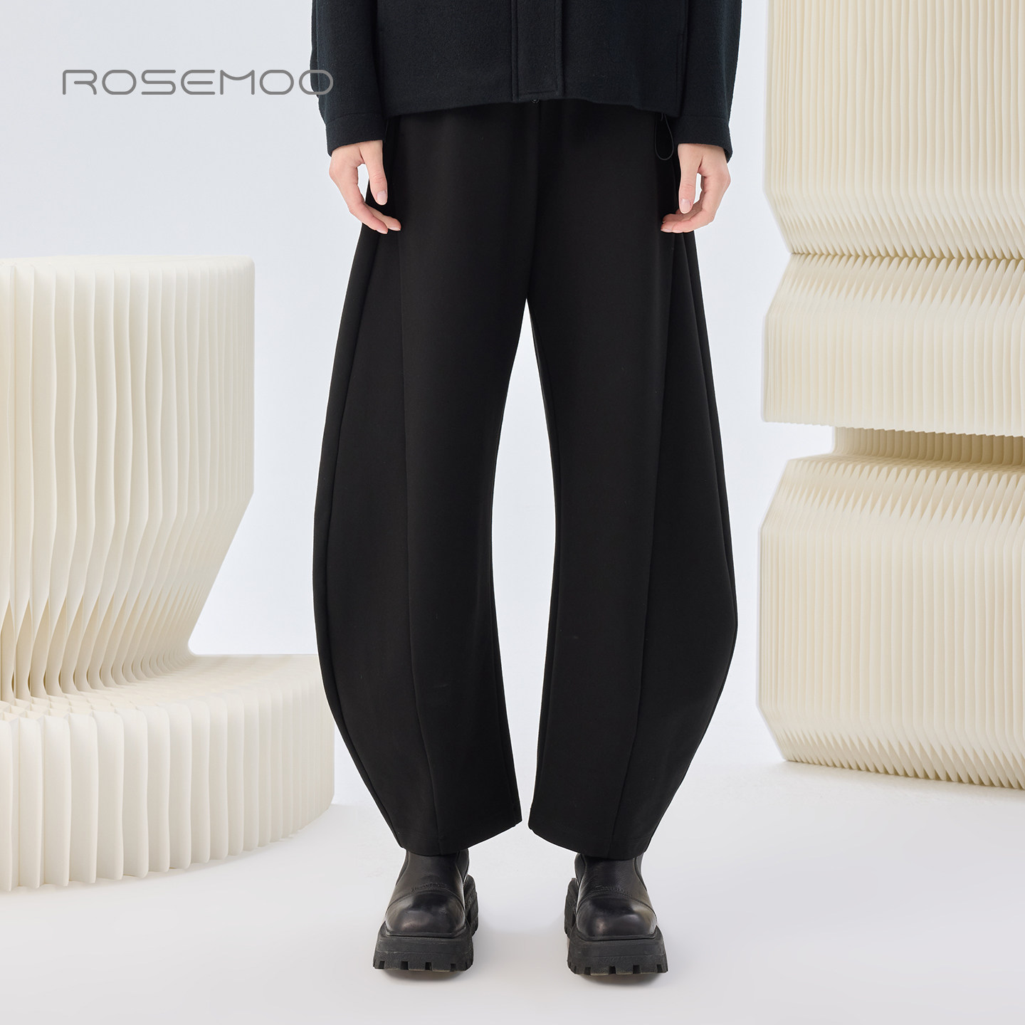 容子木ROSEMOO26春【商场同款】微弹干爽宽松香蕉长裤RWM1KC120A