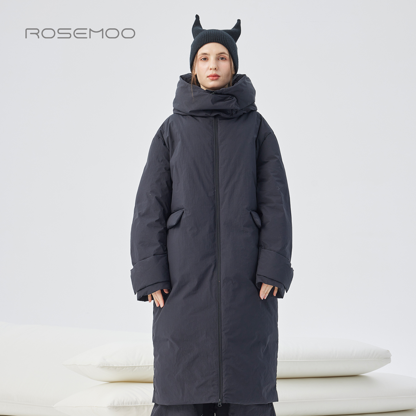 容子木ROSEMOO25冬【商场同款】微肌理挺阔长款羽绒服RSS4YP403D