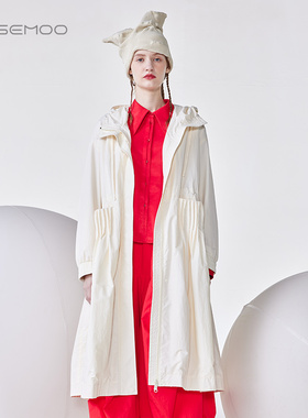 容子木ROSEMOO24年春新品滑爽挺阔中长款风衣RCL1FP107A