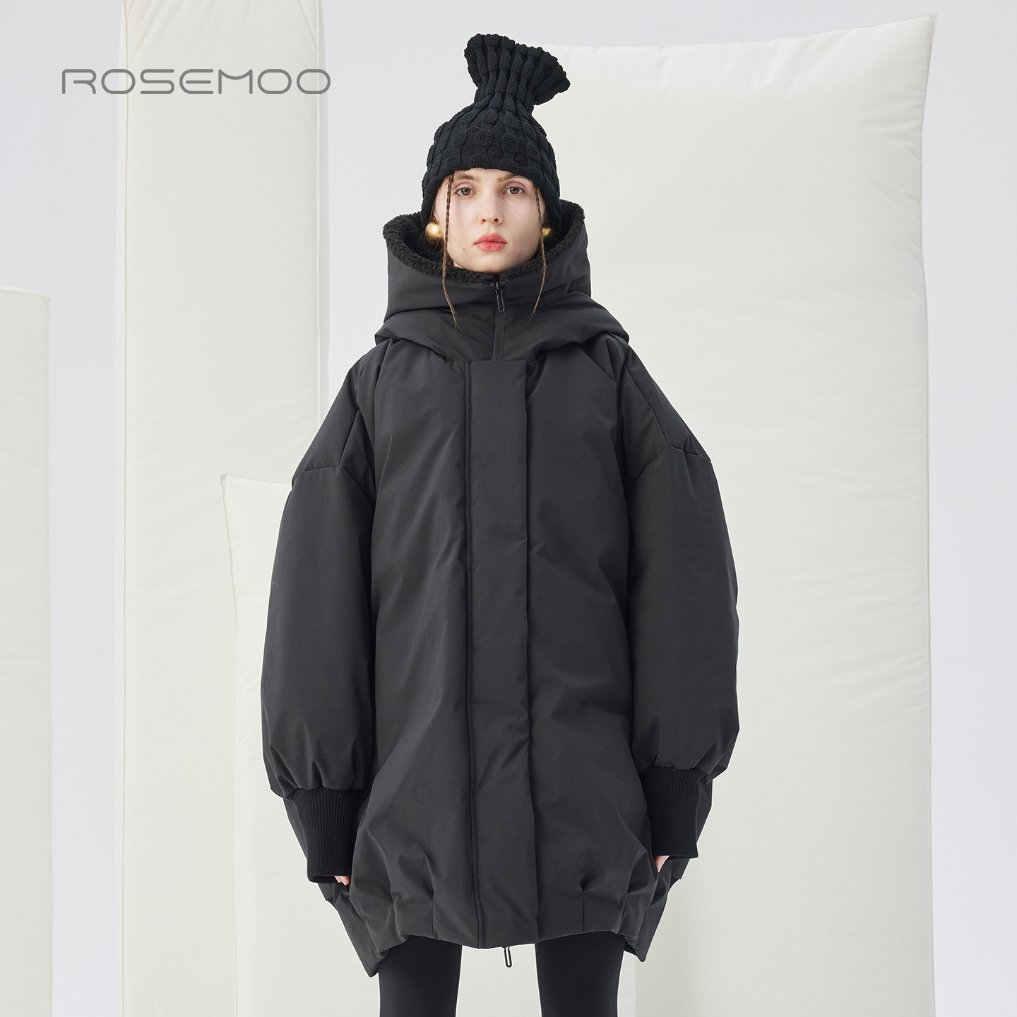 容子木ROSEMOO25冬商场同款挺阔质感拼接毛领羽绒服RSS4YW304C