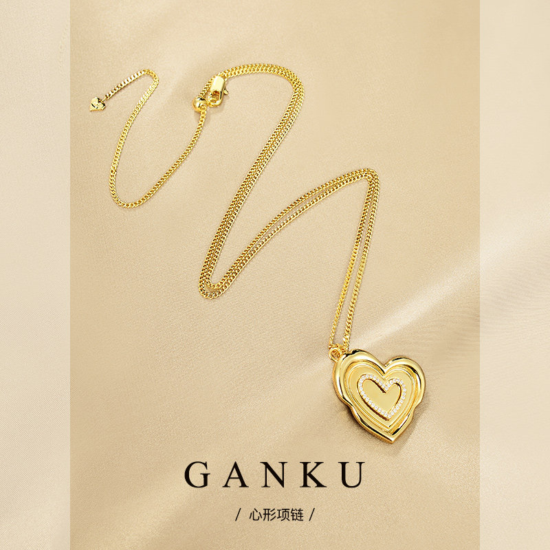 敢酷金色镶钻大爱心吊坠项链小众设计高级感轻奢锁骨链520礼物女