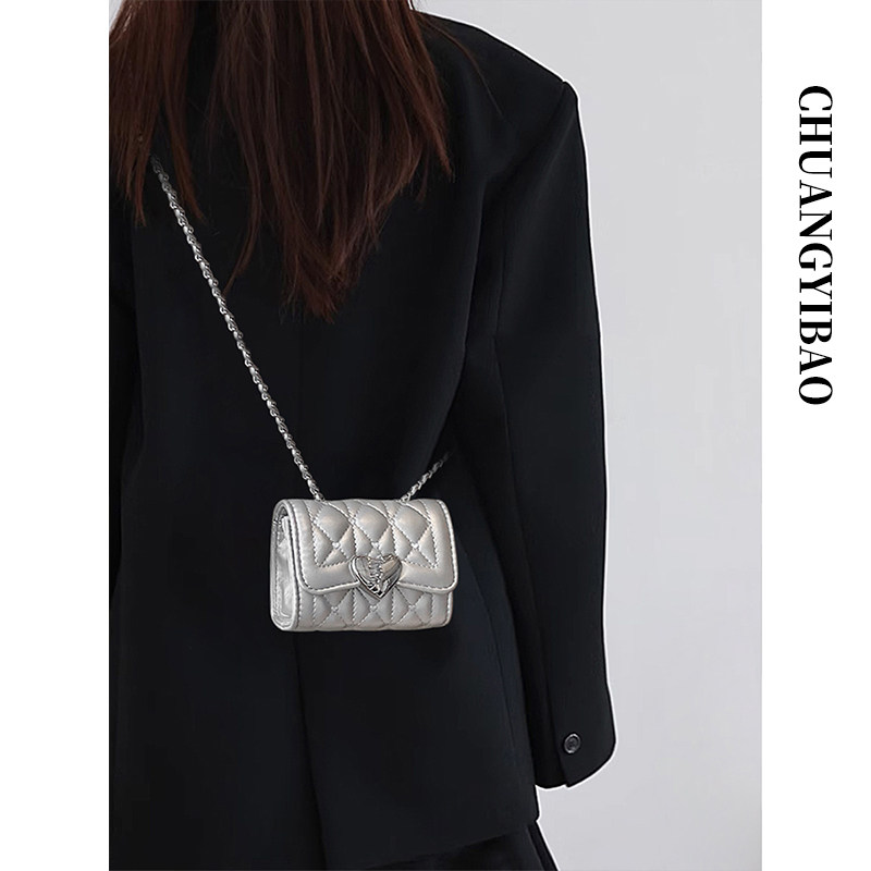 超火银色精致迷你小包包女2025新款春夏轻奢小众高级感链条斜挎包,箱包皮具/热销女包/男包,小方包,淘宝优惠券,粉丝福利购,淘宝优惠卷