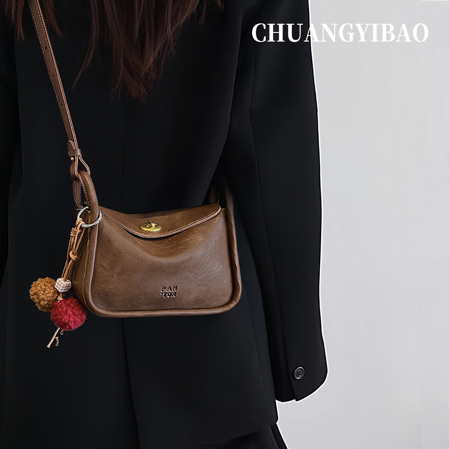 【品牌直营】咖色超火手提马鞍包