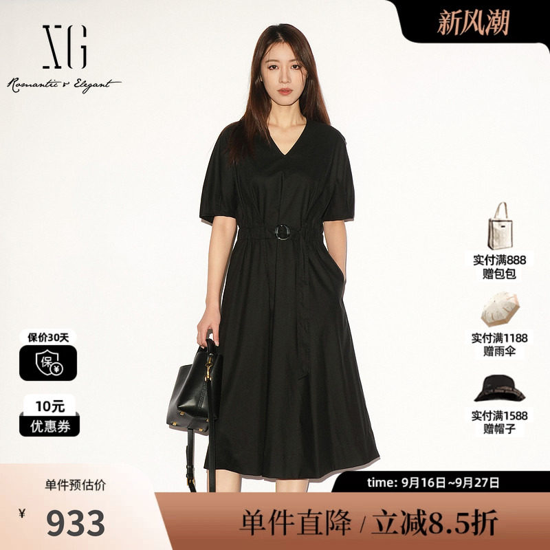 XG/雪歌 XL204048AE90黑色V领短袖连衣裙松紧收腰显瘦A字中伞裙女