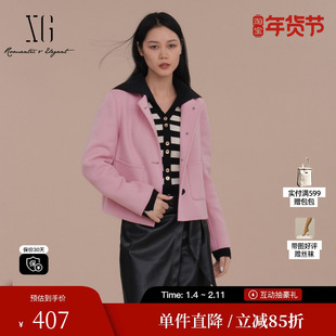 XG/雪歌XJ407038A908浅粉色翻领短外套时尚冬季新款绵羊毛大衣女
