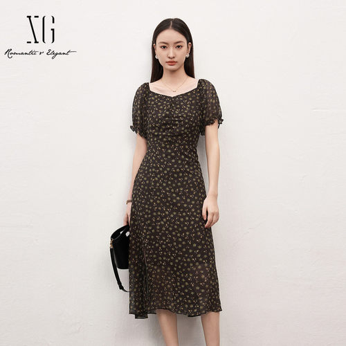 XG雪歌XK204627B806复古碎花短袖连衣裙时尚夏季新款开叉中长裙女