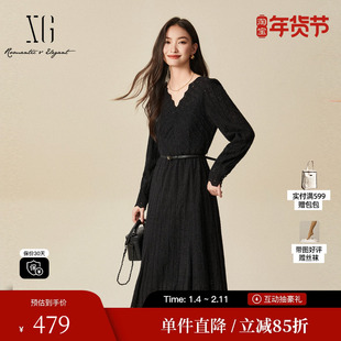 XG/雪歌XJ404017A490蕾丝长袖连衣裙时尚冬季新款黑色长款A字裙女